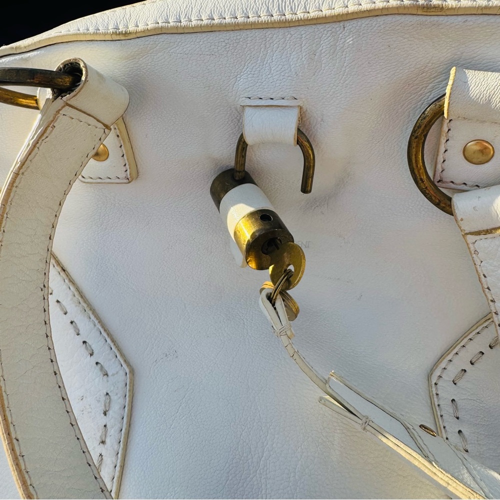 Vintage Yves Saint Laurent Leather Bag ✨ Rare | w/Lock & Keys | Paris Hilton Era - Picture 9 of 11